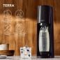 Preview: SodaStream Wassersprudler TERRA Vorteilspack mit CO2-Zylinder, 2x 1L spülmaschinenfeste Kunststoff-Flasche und 1x 0,5L spülmaschinenfeste Kunststoff-Flasche, Höhe 44cm, Schwarz