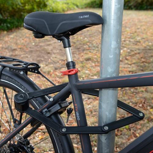 FISCHER 85852 Faltschloss inkl Halterung und 2 Sicherheitsschlüssel | schwarz 85 cm