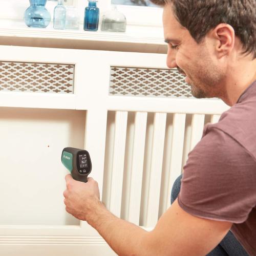 Bosch Infrarotthermometer UniversalTemp (-30°C…+500°C, einfach und präzise messen, 3 vordefinierte Materialgruppen)