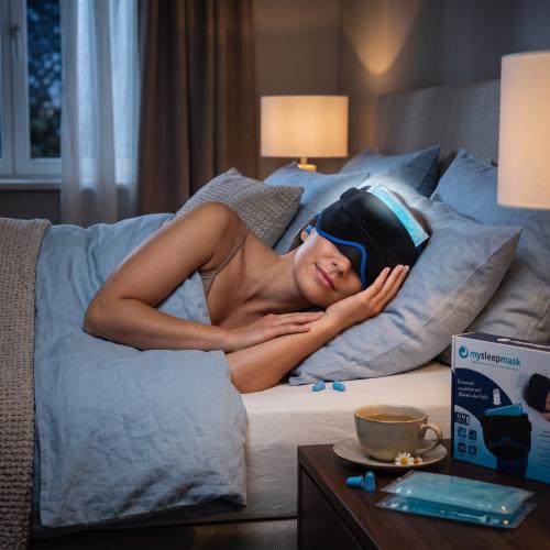 Preview: mysleepmask Schlafmaske inklusive 2 Ohrstöpseln und 2 Gelpads, Kopfumfang circa 54-58 cm, S/M