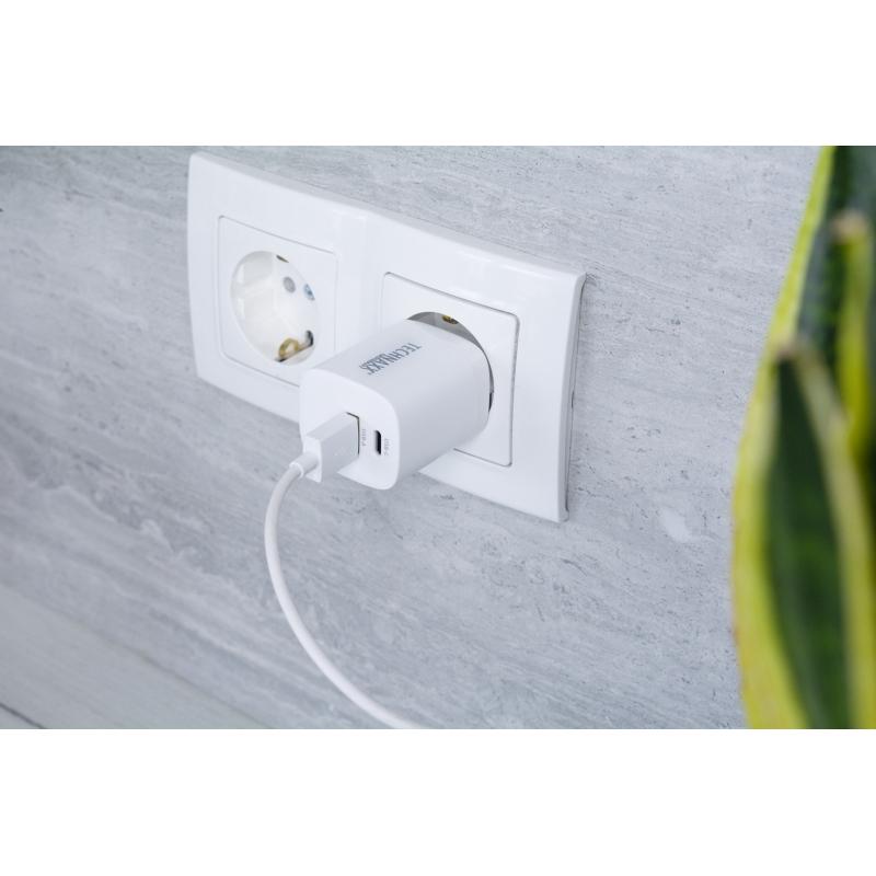 Technaxx 30W Dual Port Schnellladegerät TX-198  - 1xUSB-C, 1xUSB-A