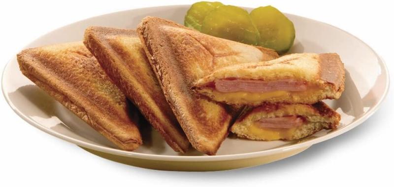 Tefal Ultracompact Sandwichmaker SM1552 | für dreieckige Sandwichtoasts | 700W | Sandwich-Grill | 26.5 x 12 x 26 cm, Edelstahl/Schwarz 