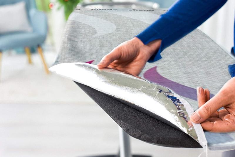 Vileda Total Reflect Plus Bügelbrettbezug für Dampfbügelstation, Bügelbretter von 120–130 x 38-45 cm, Grau