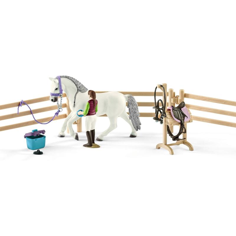Schleich 42389 Reitschule mit Reiterinnen und Pferden, ab 5 Jahren, HORSE CLUB - Spielset, 40 Teile