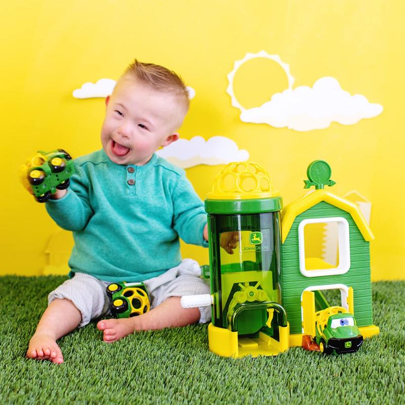 Oball, Go Grippers, John Deere Scheunenset GRÜN
