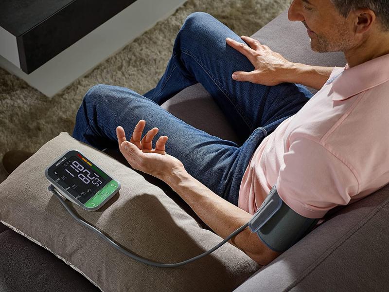 Soehnle Oberarm Blutdruckmessgerät Systo Monitor Connect 400 mit Bluetooth®